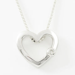 Diamond Single Heart Pendant in 18k White Gold (0.05 ct. tw.)